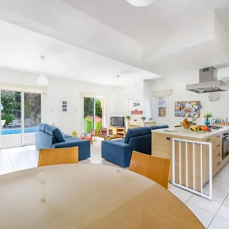 Вилла Athamas Blue Протарас